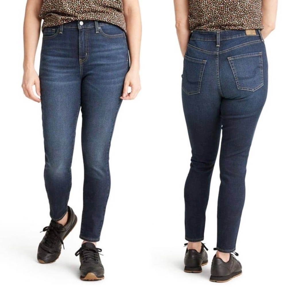 Levi’s Jeans Women’s Size 33 W Totally Shaping High Rise Skinny Dark Wash Blue